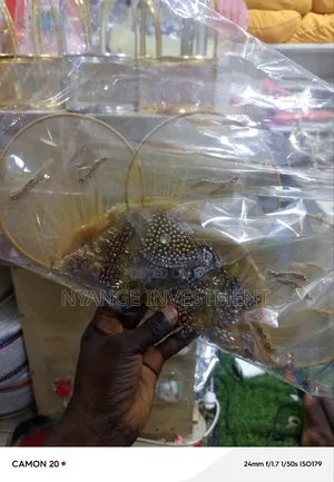 Golden Bridal Fan. Bridal Fan