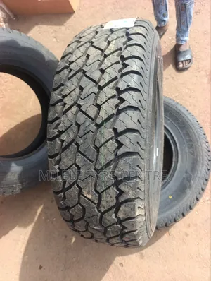 265/70r16 A.T Onyx