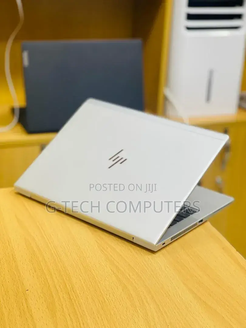 New Laptop HP EliteBook 830 G5 8GB Intel Core i7 SSD 256GB