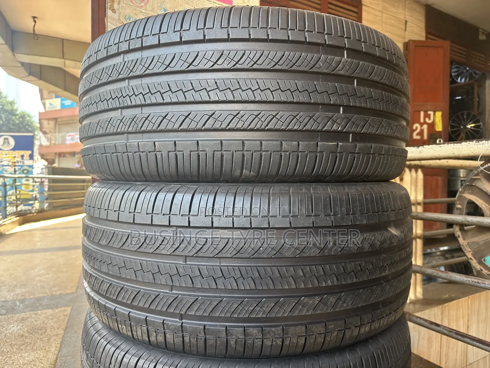 285/50r20 Savero Indonesia Used Tires Good Condition