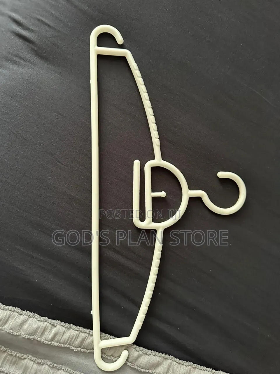 Elite Plastic Hangers Elite Plastic Hangers White