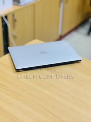 New Laptop Dell XPS 13 7390 16GB Intel Core i7 SSD 512GB