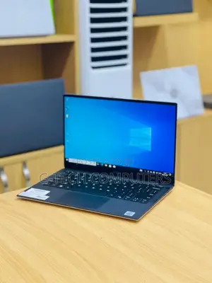 New Laptop Dell XPS 13 7390 16GB Intel Core i7 SSD 512GB