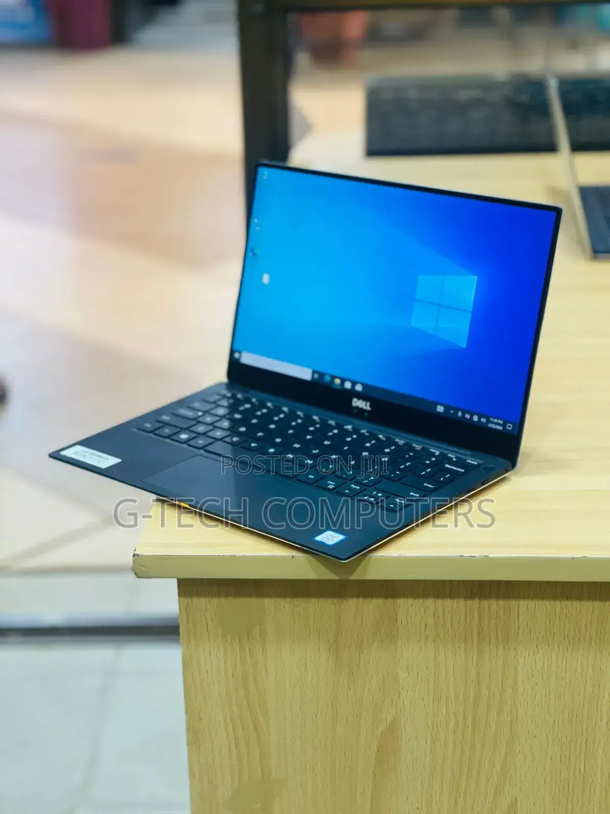 New Laptop Dell XPS 13 9370 8GB Intel Core i7 SSD 256GB