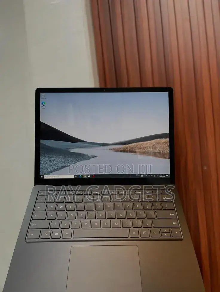 New Laptop Microsoft Surface Pro 3 8GB Intel Core i5 SSD 256GB