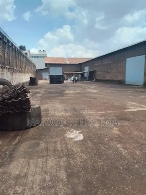 Warehouse For Sale In Namuwongo 6th Strt Industrial Area,Kla