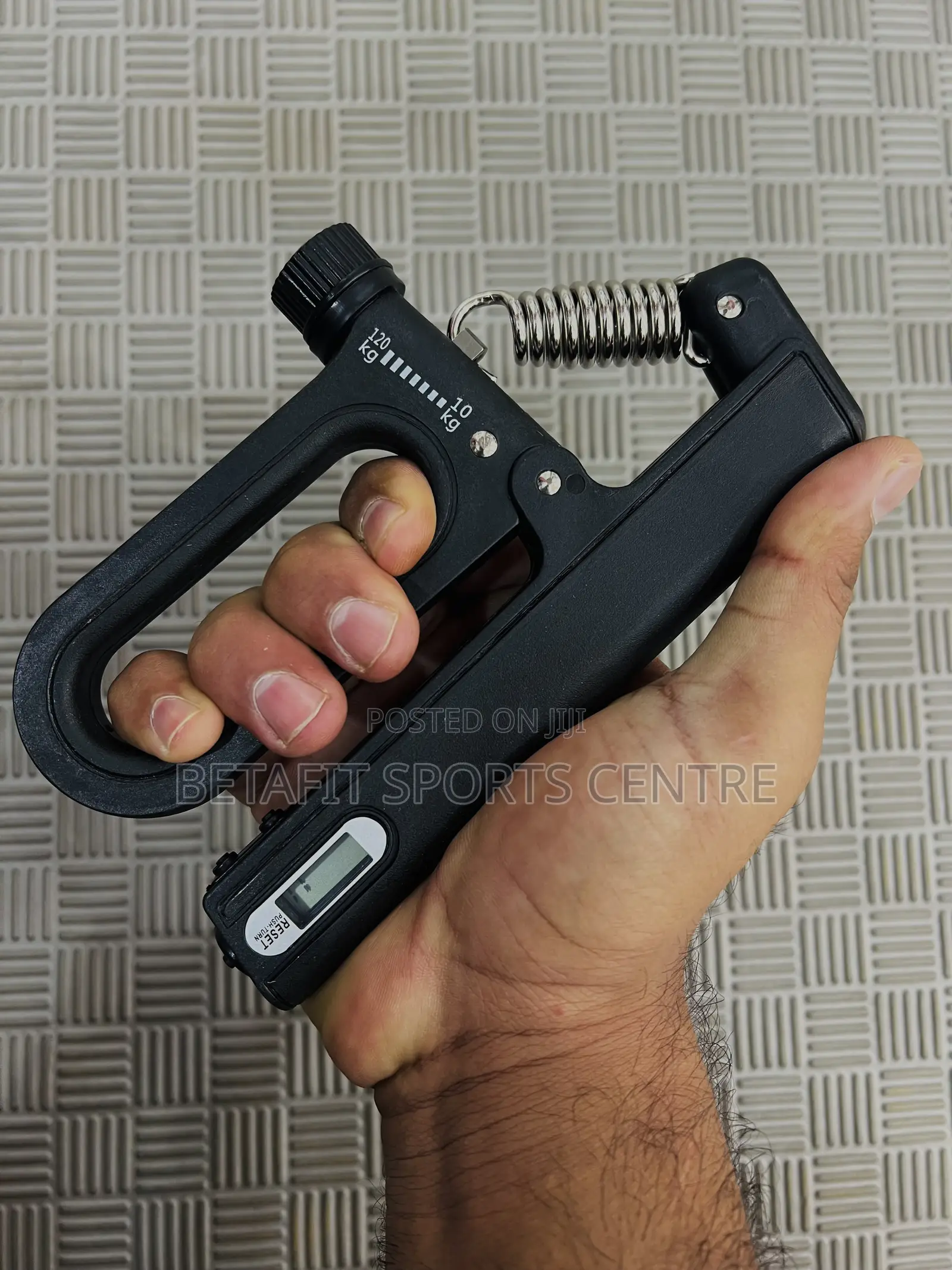 Digital Handgrip for Heavyweights