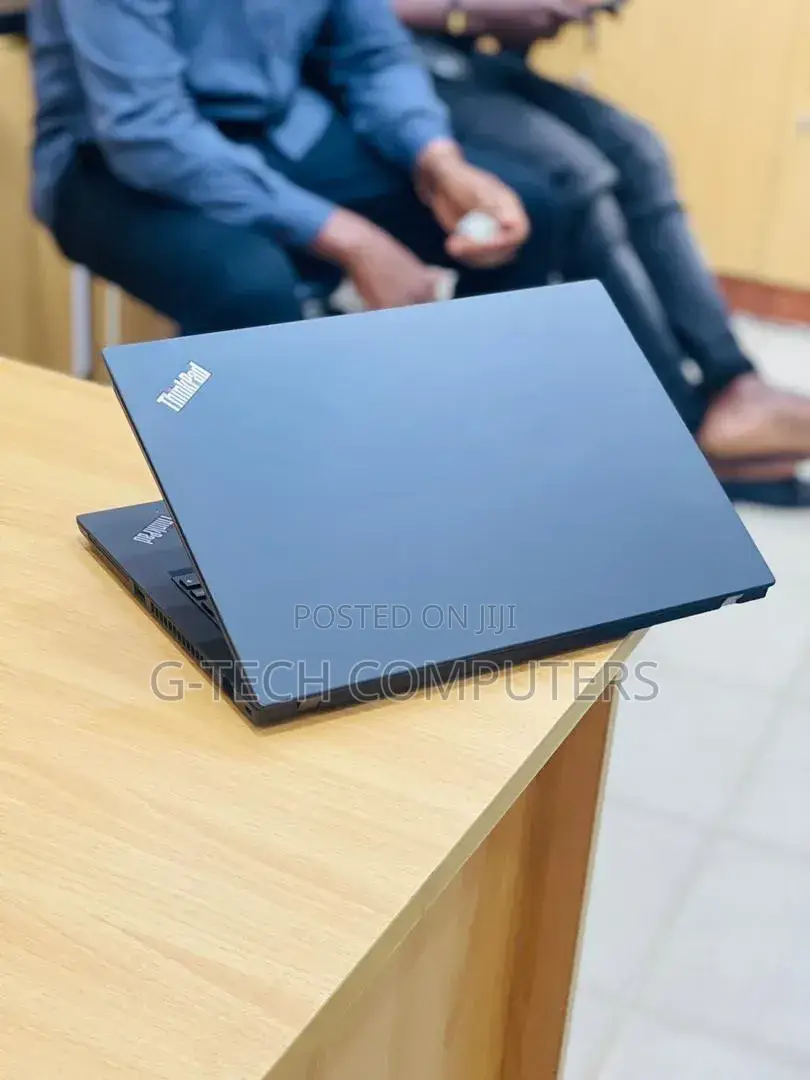 New Laptop Lenovo Thinkpad T490s 8GB Intel Core i5 SSD 256GB