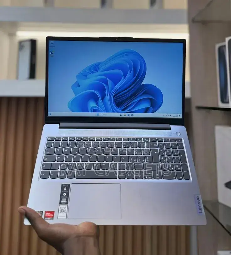 New Laptop Lenovo IdeaPad S10-3 8GB AMD Ryzen 3 SSD 256GB