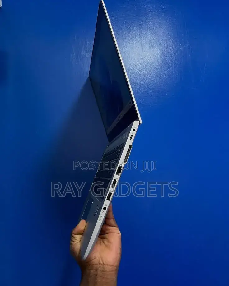 New Laptop HP EliteBook 840 G5 8GB Intel Core i5 SSD 256GB