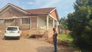 House on Busabala Road