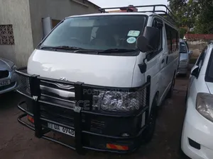 Toyota HiAce 2008 White