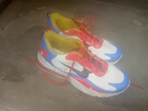 Sneaker for Sale