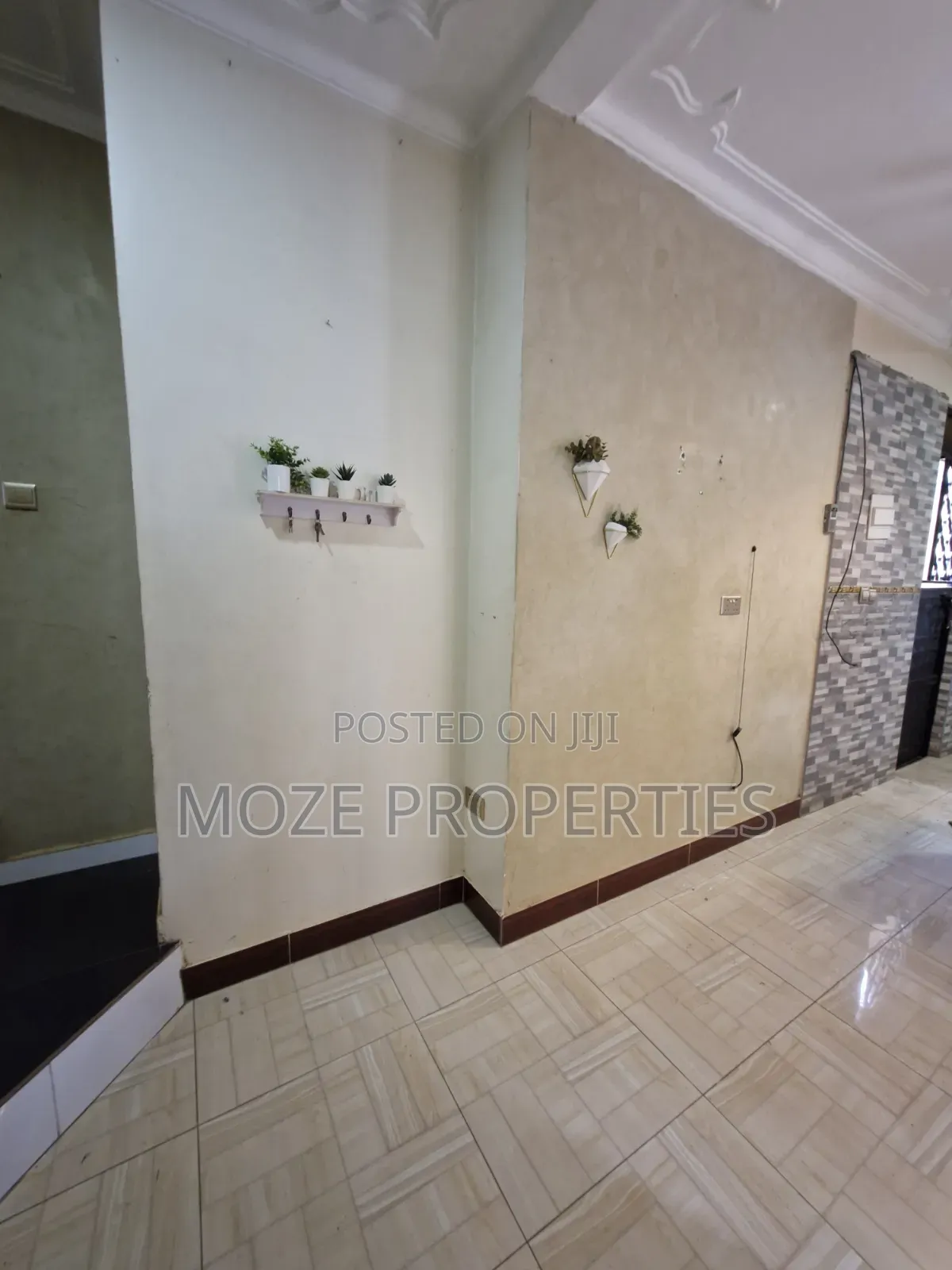 3bdrm Duplex in Kira, Central Division for rent