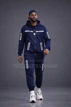 Original Tracksuit – Clean, Comfortable Stylish