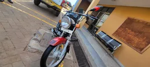 TVS HLX 125 2021 Red