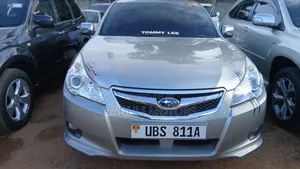 Subaru Legacy 2010 Silver