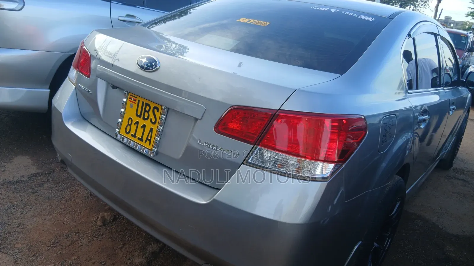 Subaru Legacy 2010 Silver