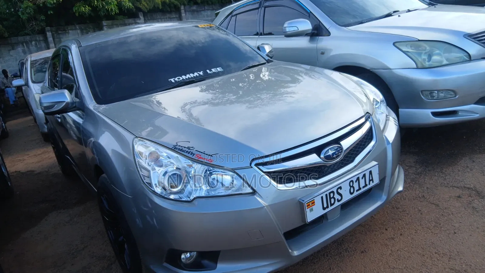 Subaru Legacy 2010 Silver