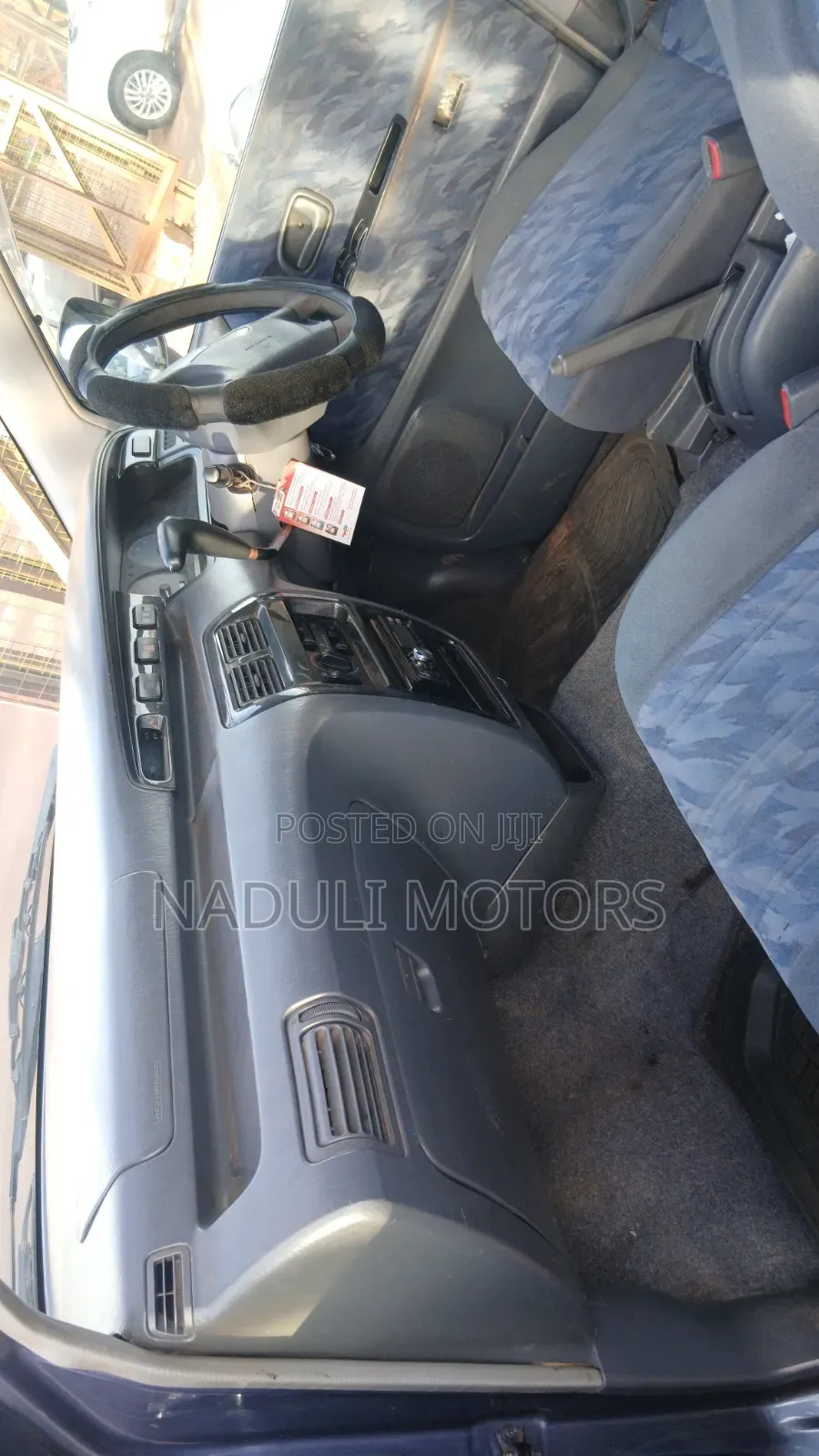 Toyota Noah 2002 Blue