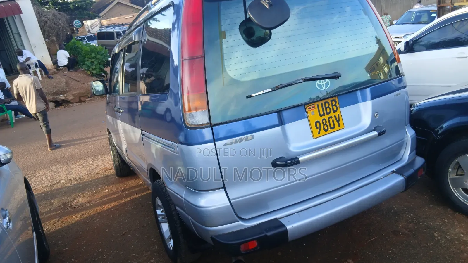 Toyota Noah 2002 Blue