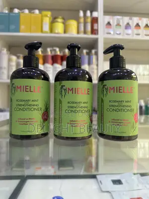 Mielle Organics Rosemary Mint Strengthening Hair Conditioner