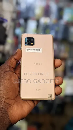 Sharp Aquos sense5G 64 GB Bronze