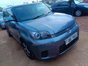 Toyota Corolla Rumion 2010 Blue