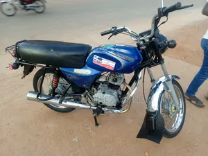 Bajaj Boxer 100 2017 Blue