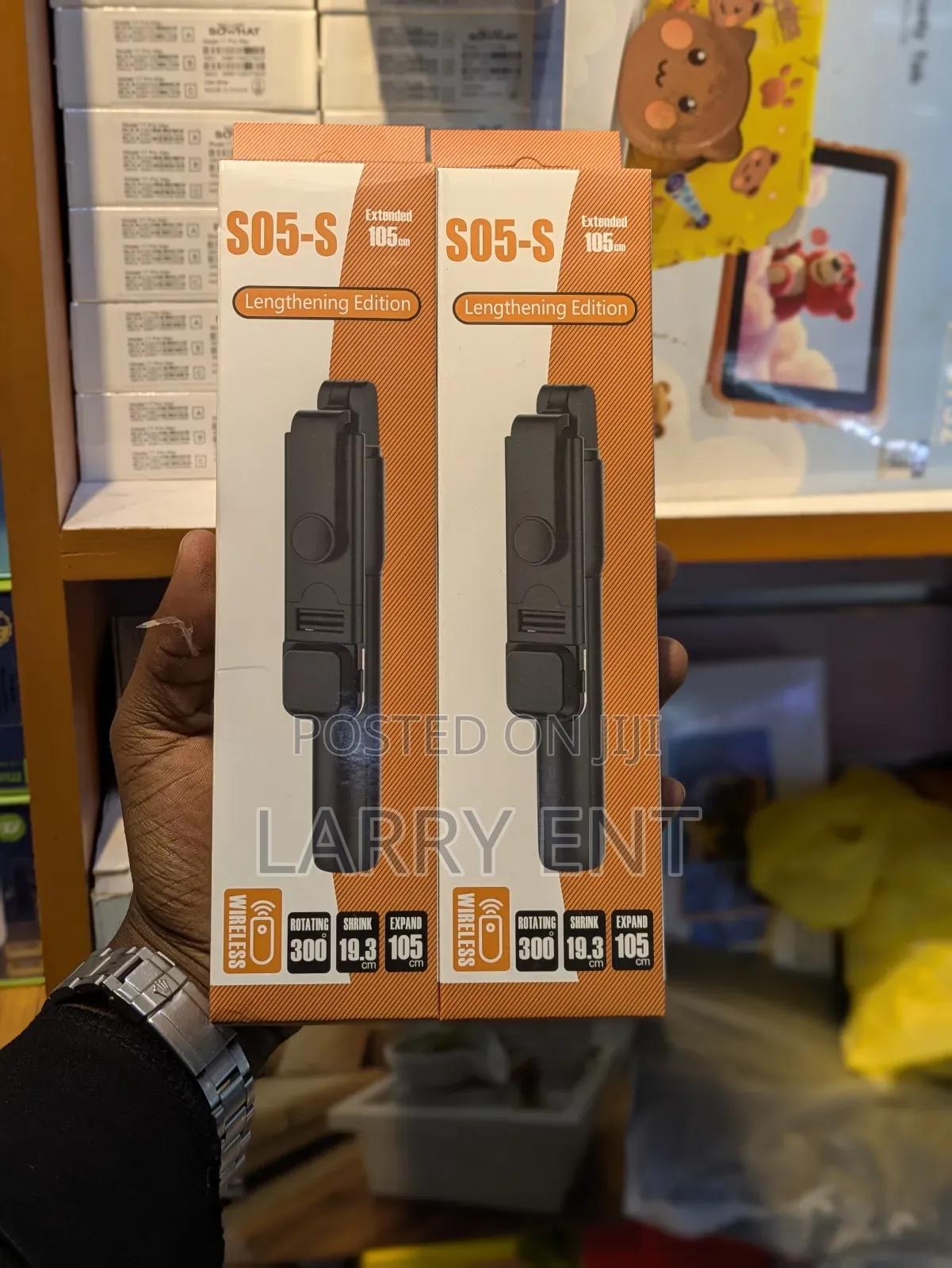S05-S Selfie Stick With Led Light Remote – Extendable to 100cm