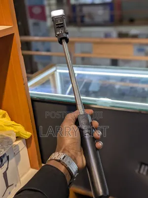 S05-S Selfie Stick – Portable Tripod With Light Remote Control