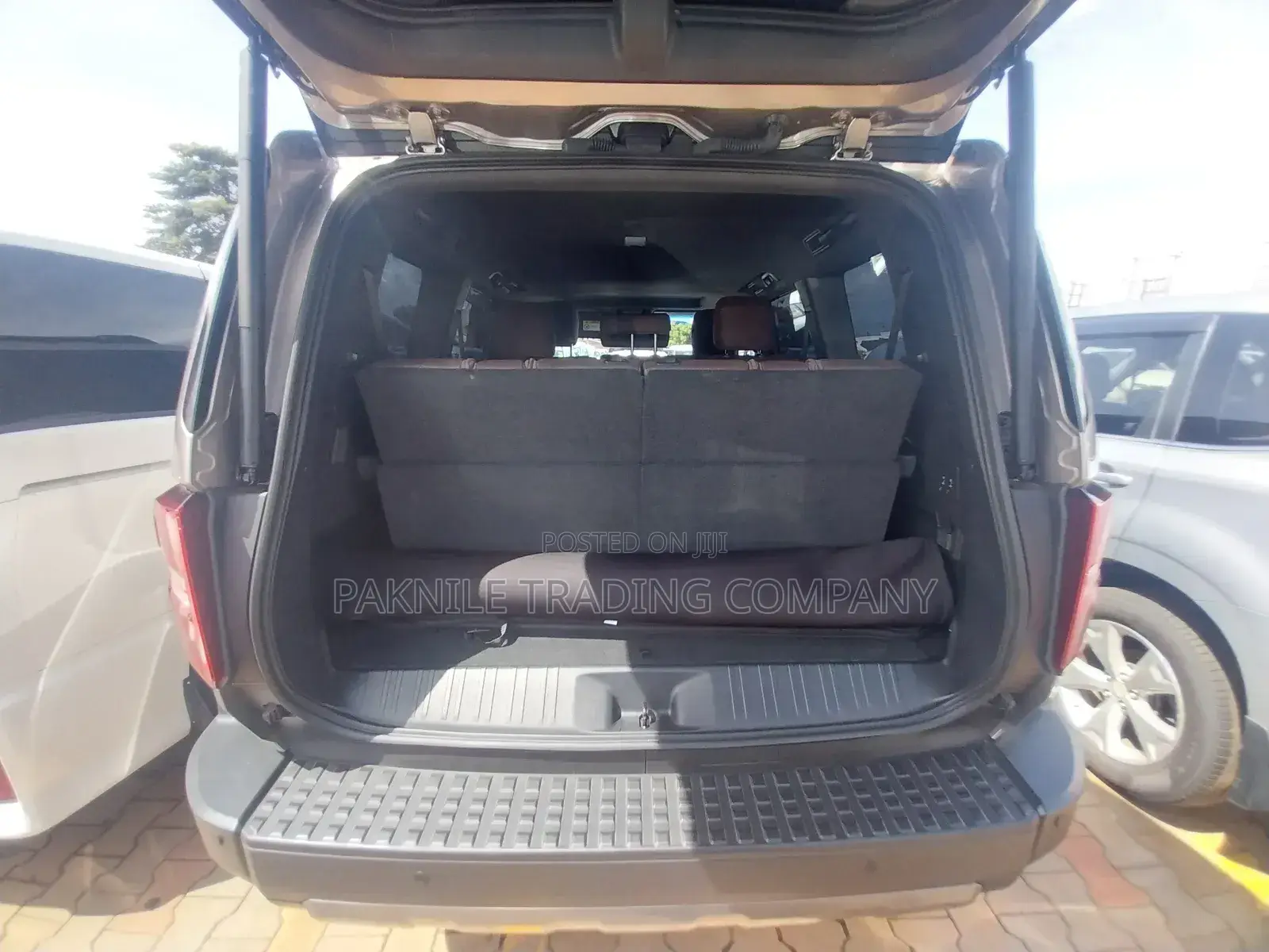 Toyota Land Cruiser 2024 Silver