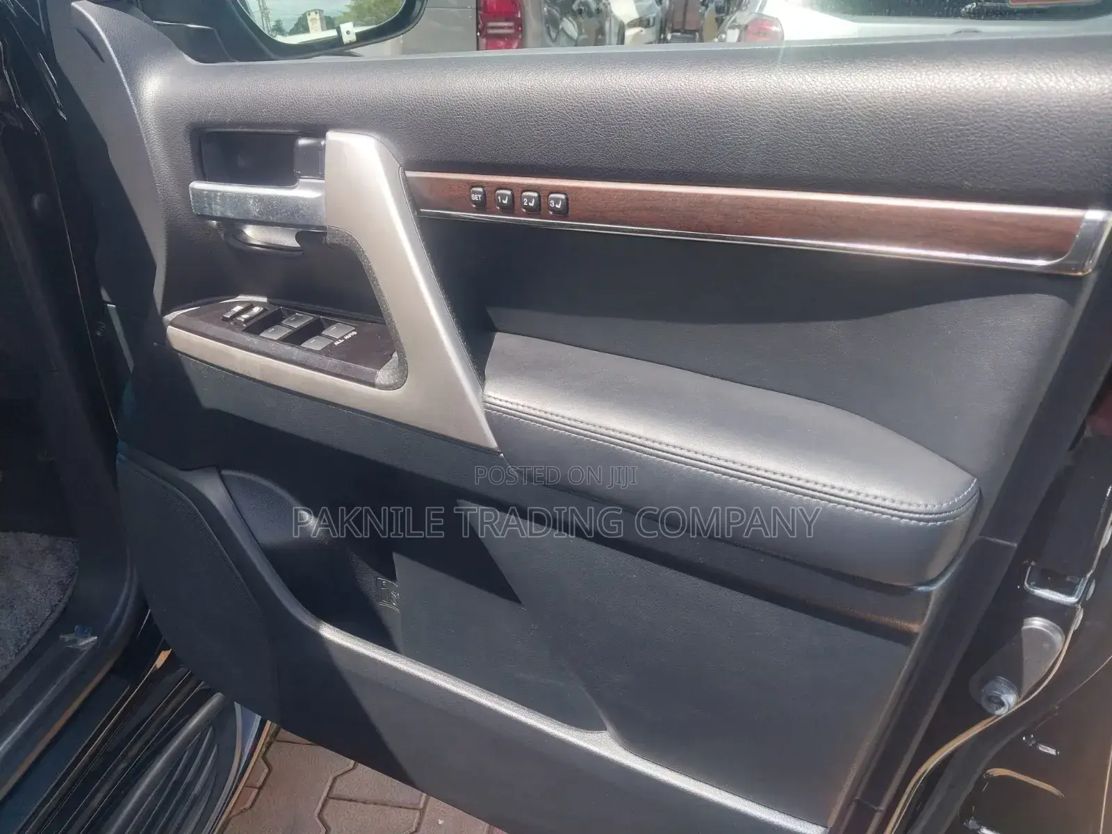 Toyota Land Cruiser 2018 Black