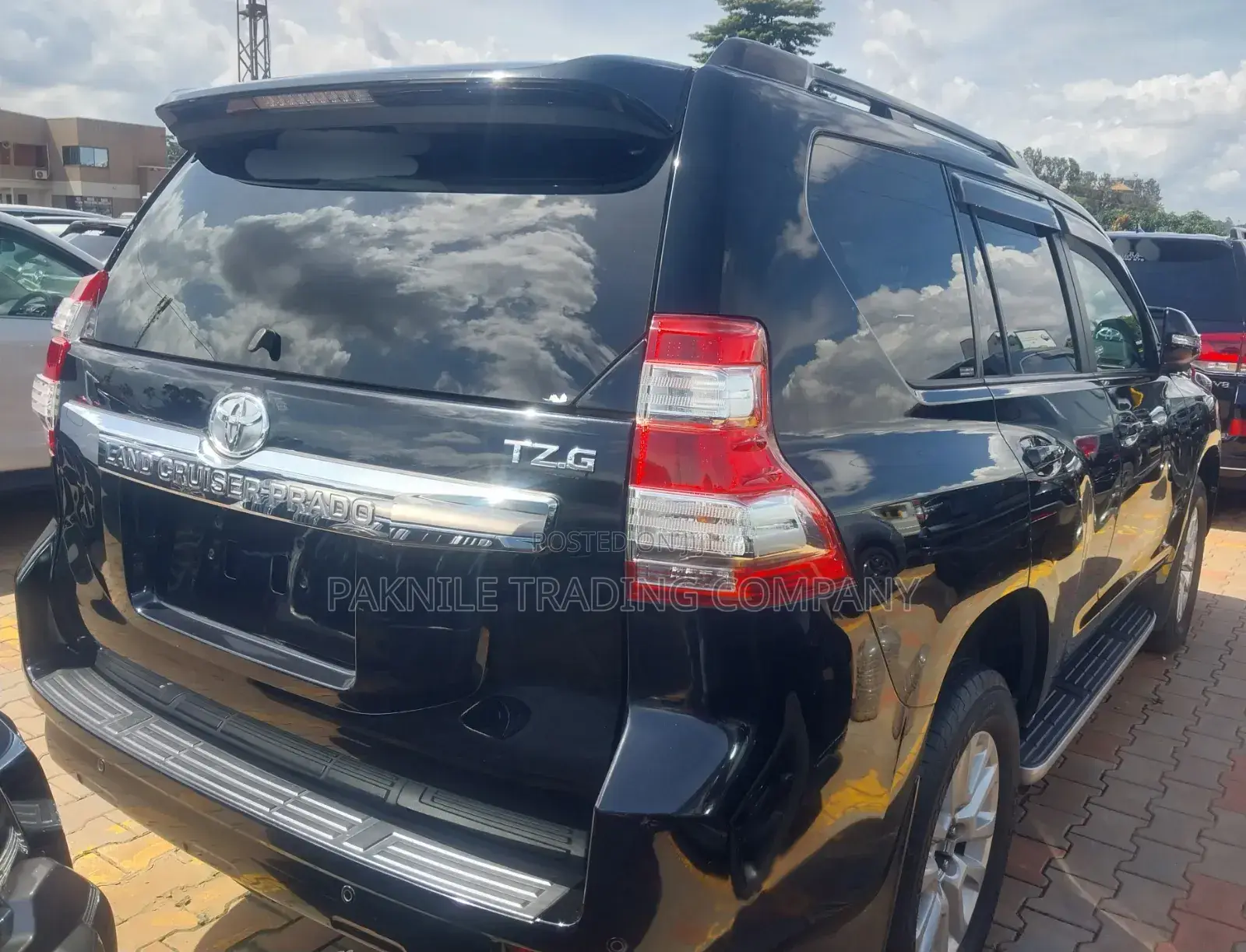 Toyota Land Cruiser 2016 Black