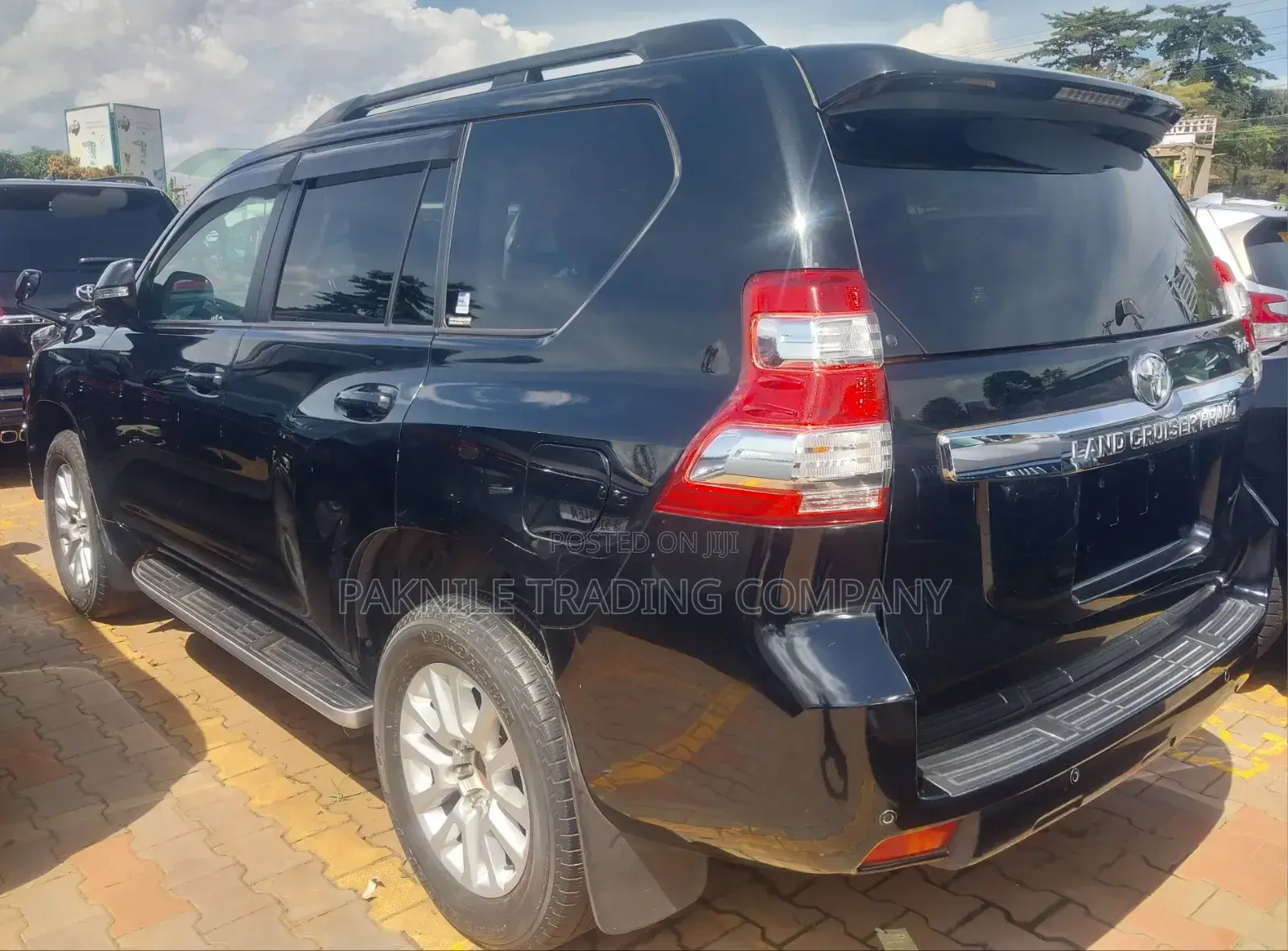 Toyota Land Cruiser 2016 Black