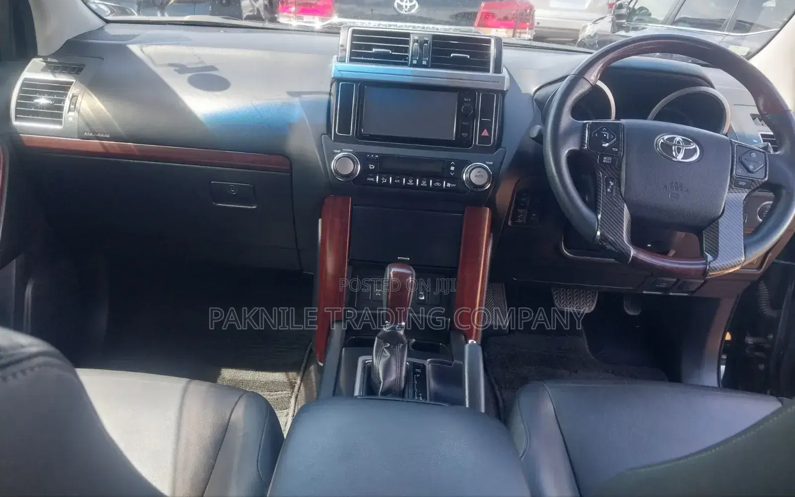 Toyota Land Cruiser 2016 Black