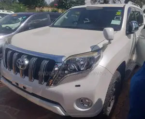 Toyota Land Cruiser Prado 2016 White