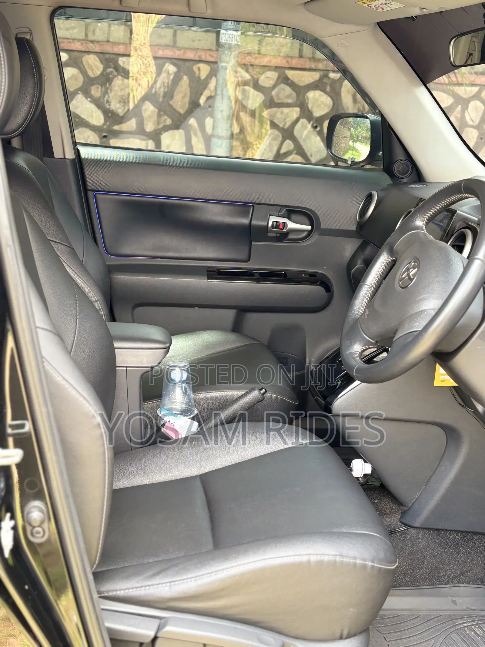 Toyota Corolla Rumion Hatchback 1.5 FWD 2010 Black