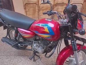 Bajaj CT 125X 2025 Red