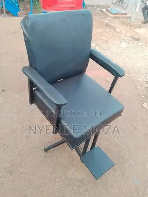 Saloon Chair Katwe
