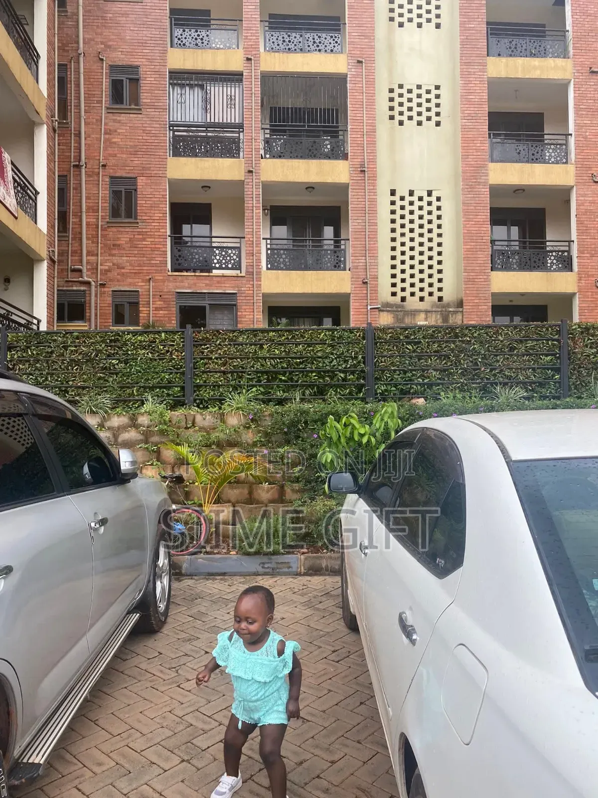 3bdrm Apartment in Central Division for rent