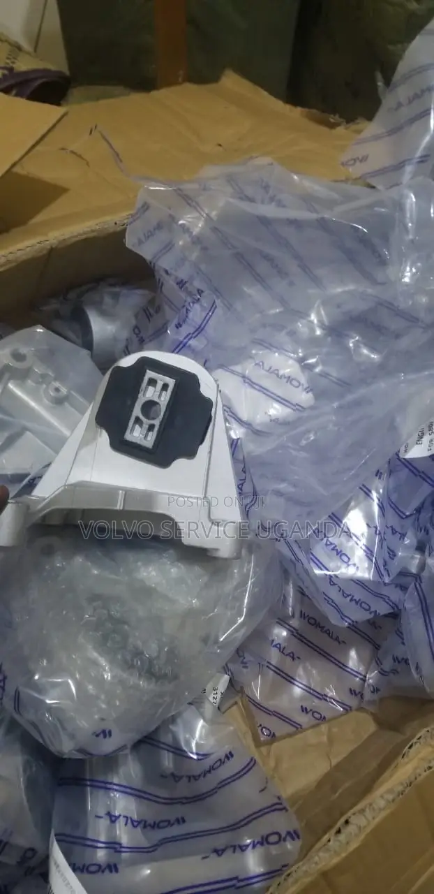 Volvo Upper Engine Mount It’S Used in S60, V70, Xc70, S80, and Xc90.