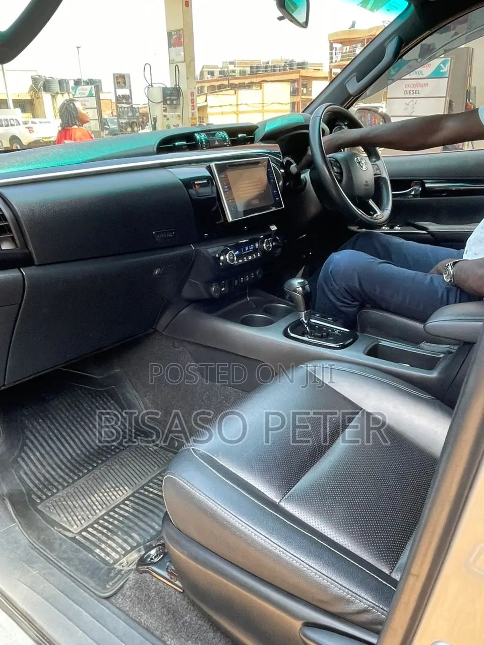 Toyota Hilux Revo Double Cab Deisel 2.8 RWD 2018 Silver