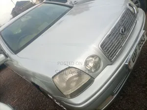 Toyota Progress 2.5 RWD 1999 Silver