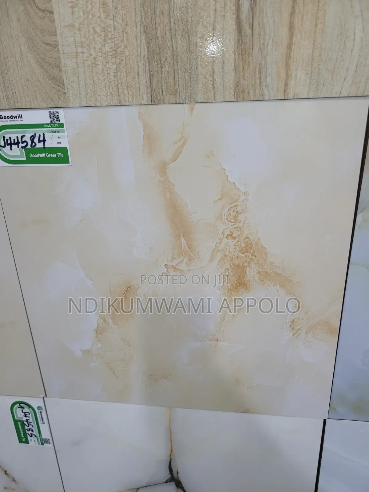 40x40 Floor Goodwill