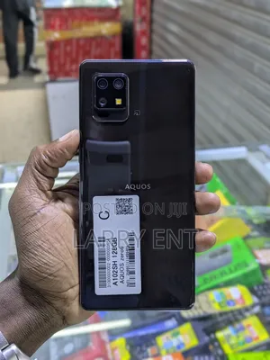 Sharp Aquos zero6 128 GB Black