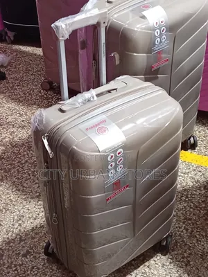 Small Portable 4 Wheels Rubber Suitcase