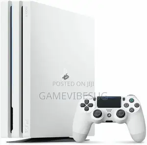 Playstation 4 Slim - 2 Controllers 10 Essential Games Bundle