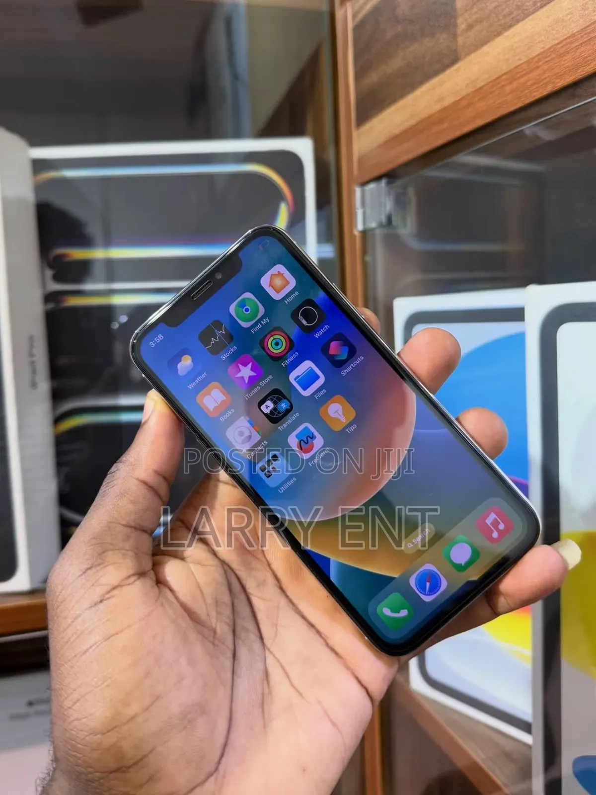 Apple iPhone X 64 GB White