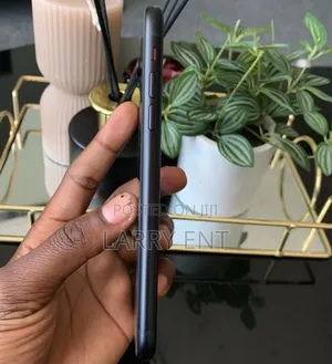 Apple iPhone XR 64 GB Black